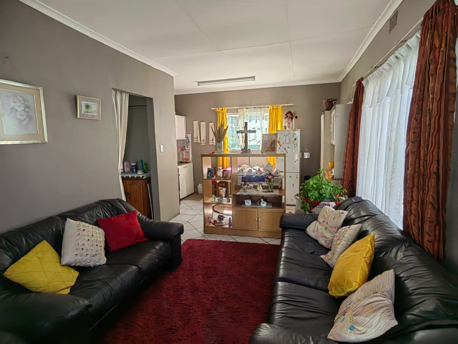 11 Bedroom Property for Sale in Parys Free State